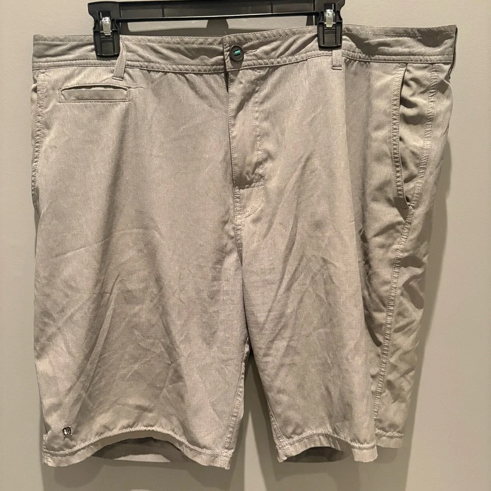 LinkSoul Men’s Size 38 Golf Shorts Performance Stretch 9.5” Inseam Gray